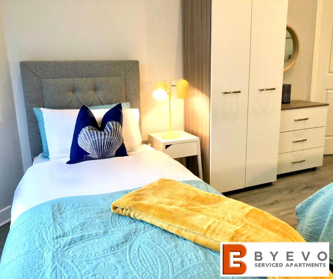 Byevo Almar Villa - Close To City And Airport - Perfect For Contractors Or Large Groups Glasgow Esterno foto