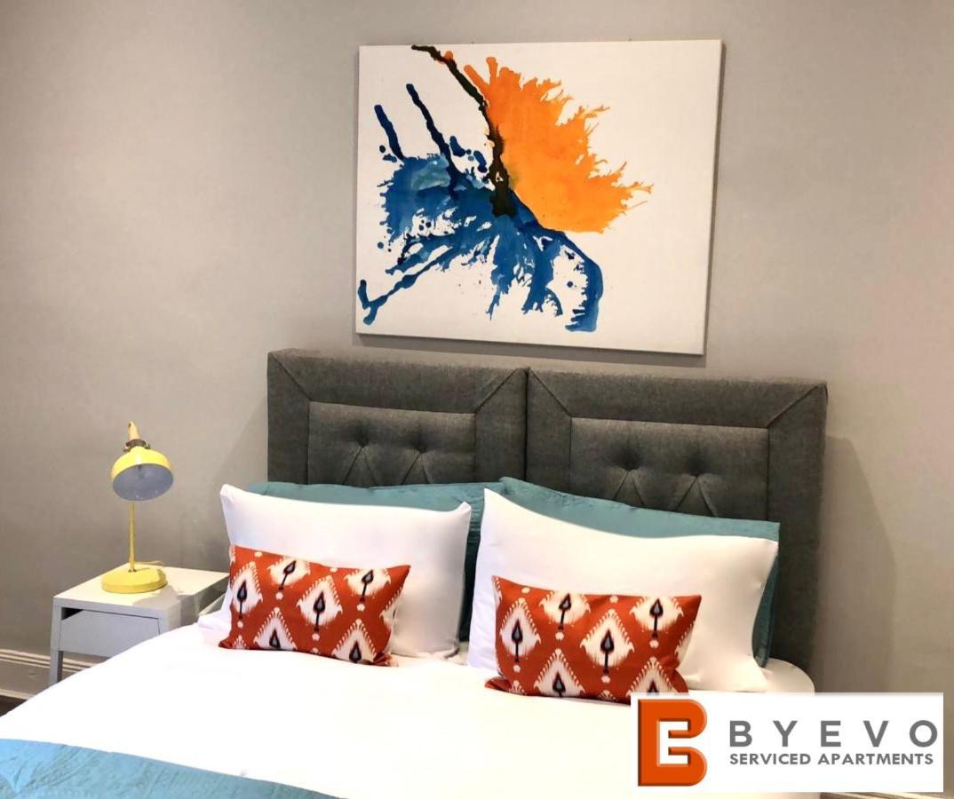 Byevo Almar Villa - Close To City And Airport - Perfect For Contractors Or Large Groups Glasgow Esterno foto