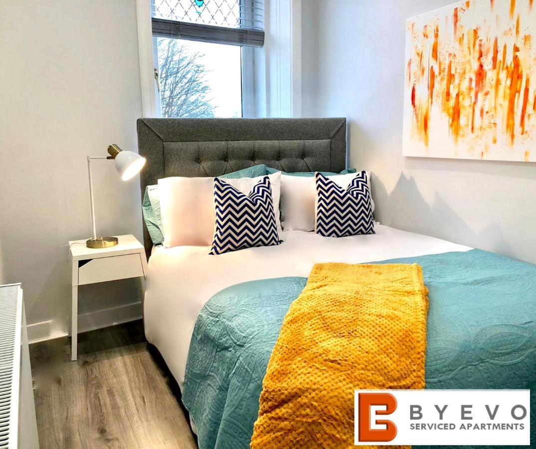 Byevo Almar Villa - Close To City And Airport - Perfect For Contractors Or Large Groups Glasgow Esterno foto